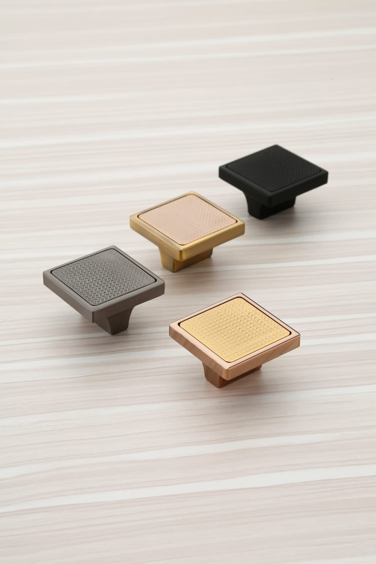 Knob 2600 — Brass — Knob