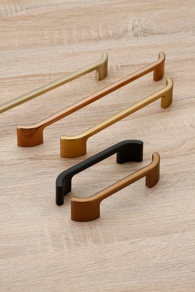 1057 handle