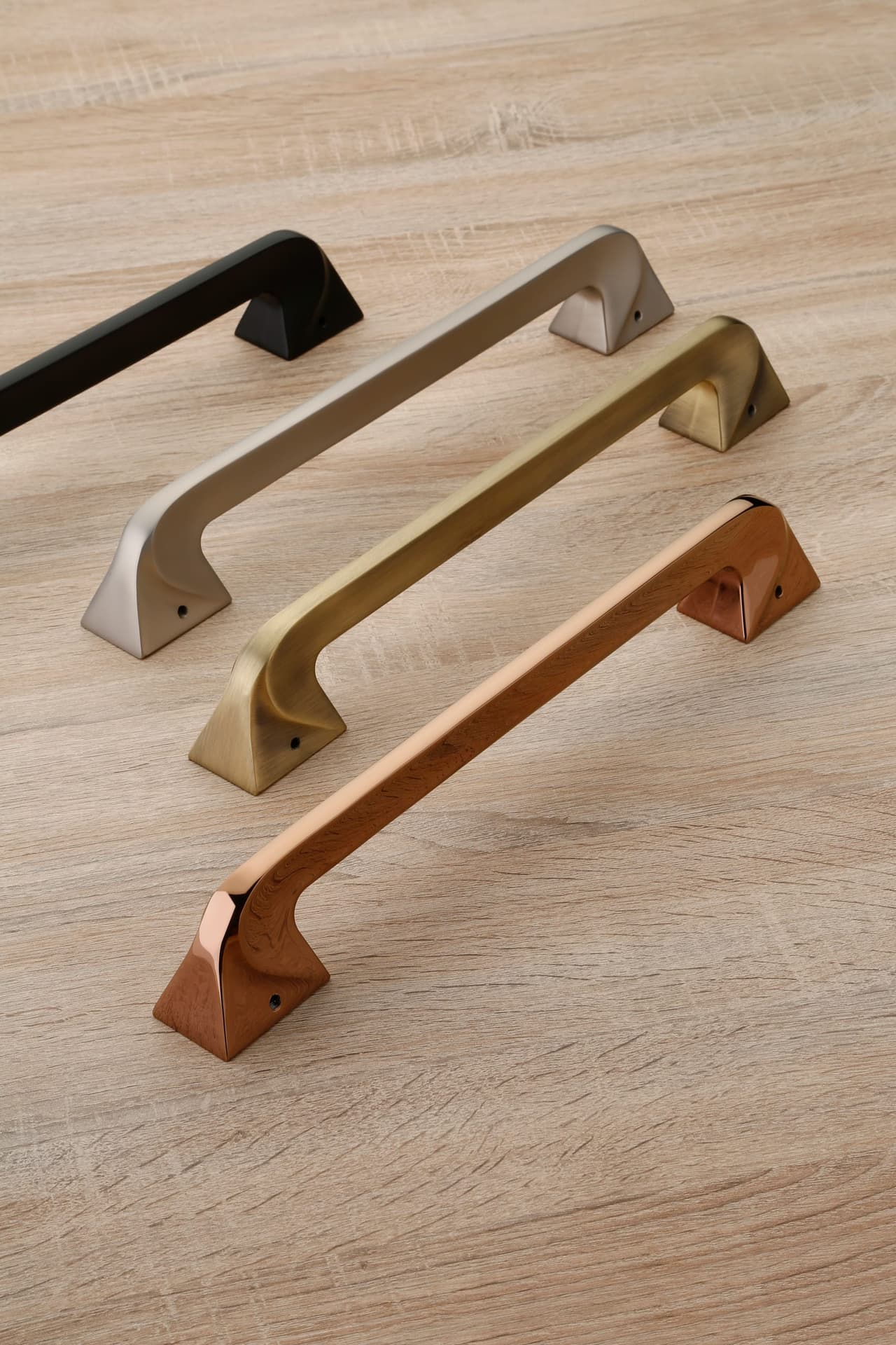 806 Cabinet Handle — Zinc — Cabinet Handle