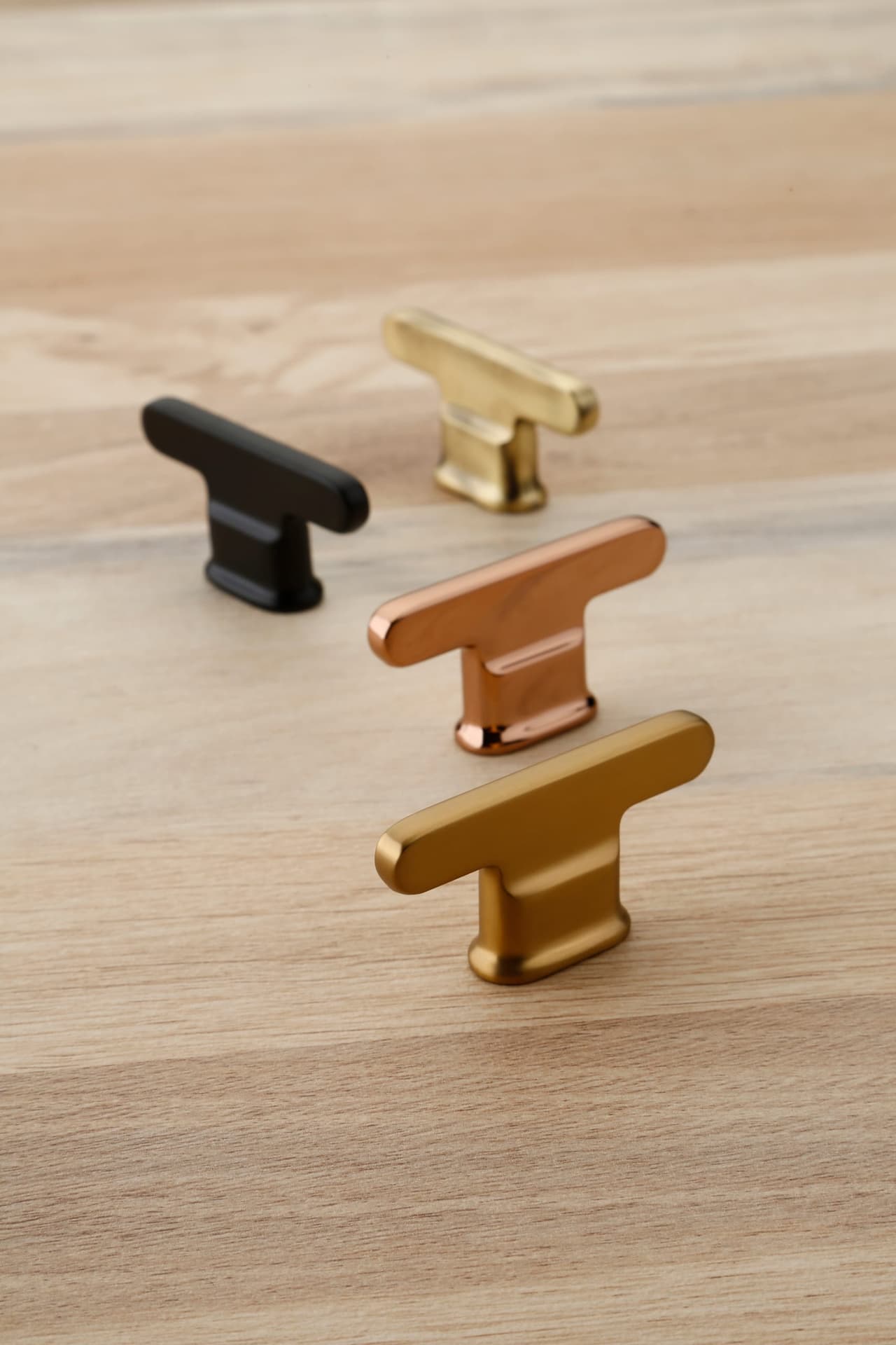 9100 Cabinet Handle — Zinc — Cabinet Handle