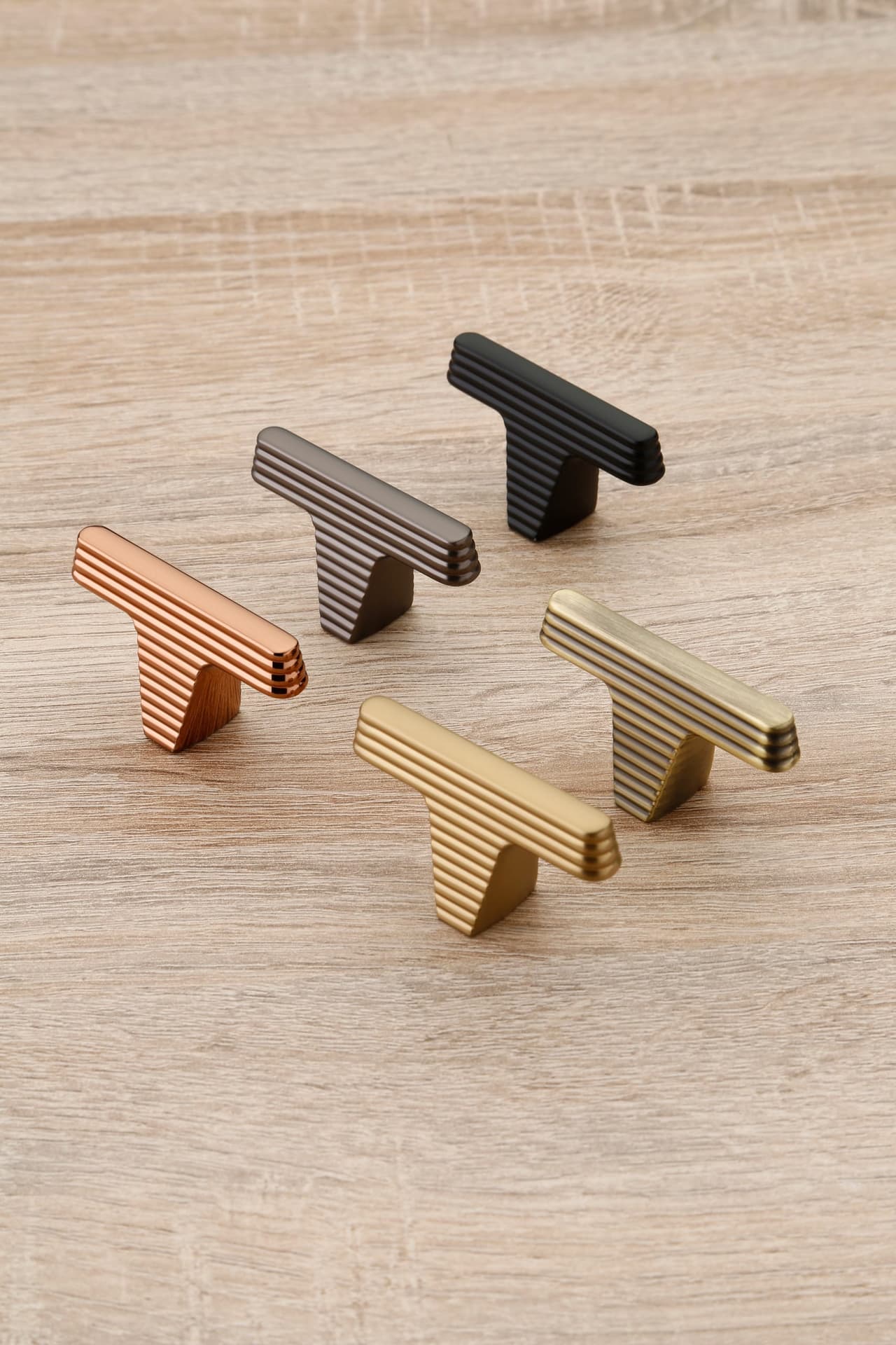 9113 Cabinet Handle — Zinc — Cabinet Handle