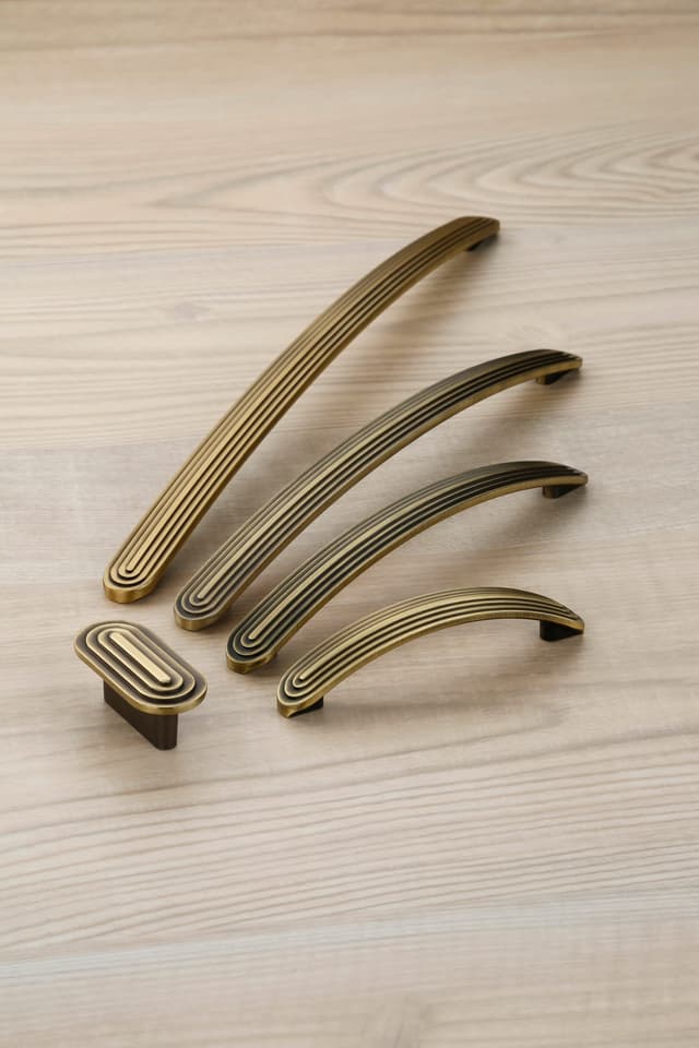 176 Cabinet Handle cabinet handle