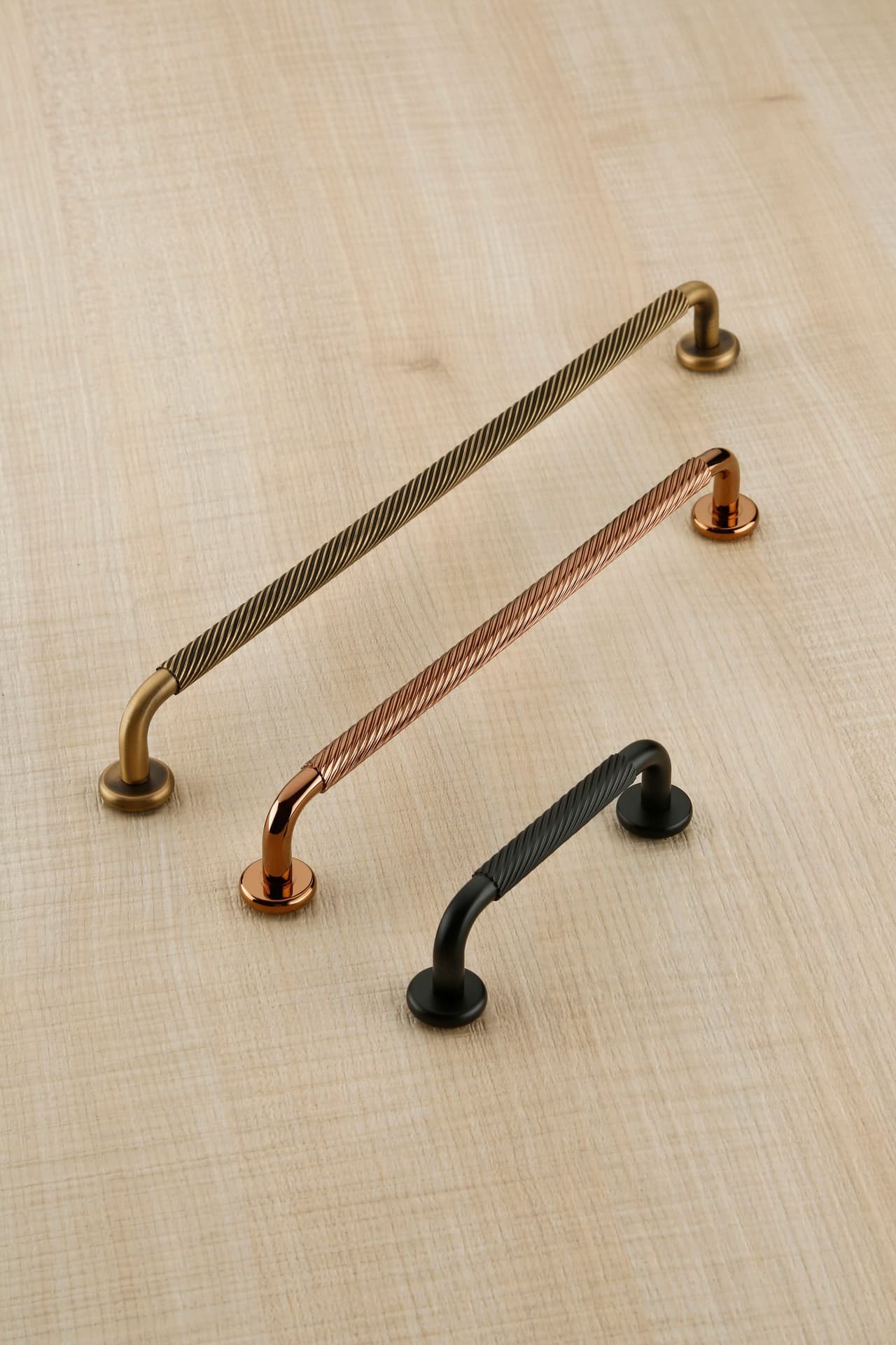 Long Handle 4032 — Brass — Long Handle