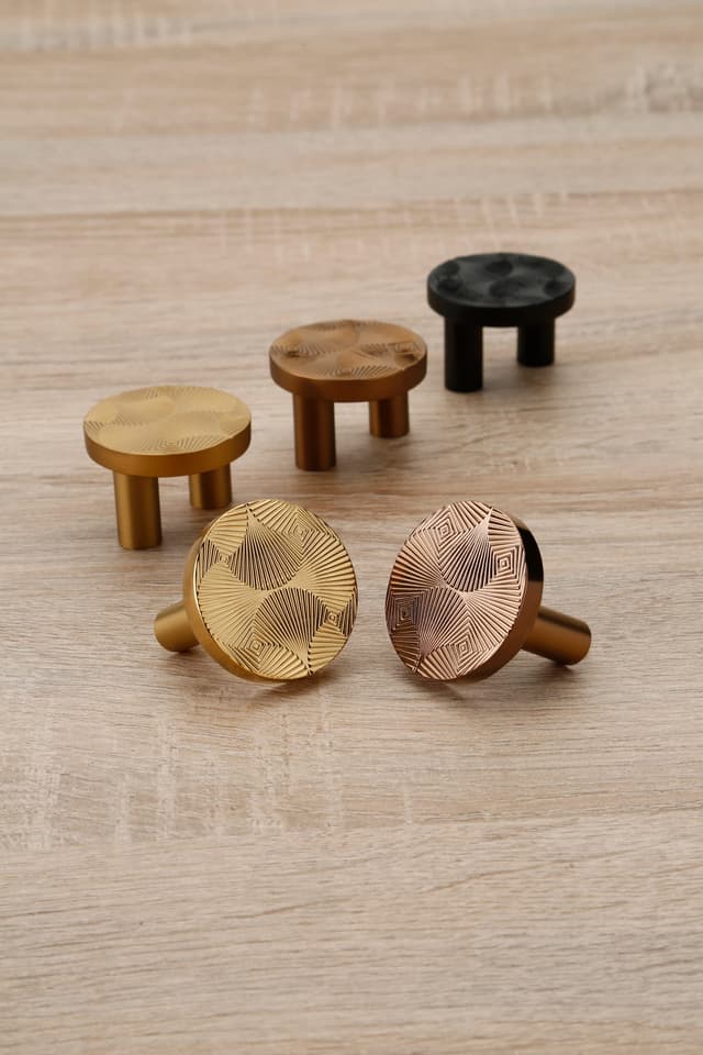 2020 Knob knob