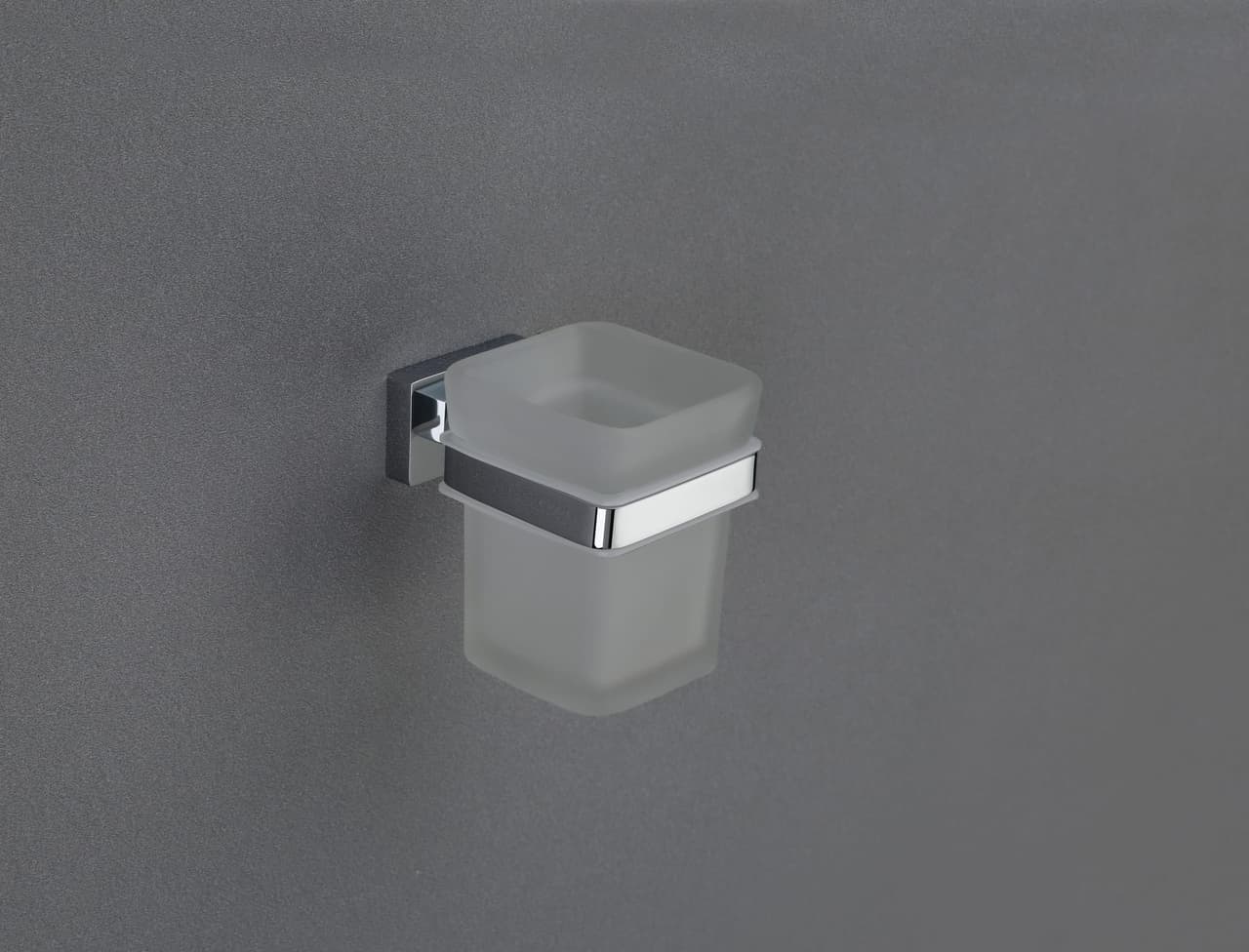 47500 Tumbler Holder — Brass — Glass Tbh