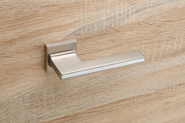134 handle