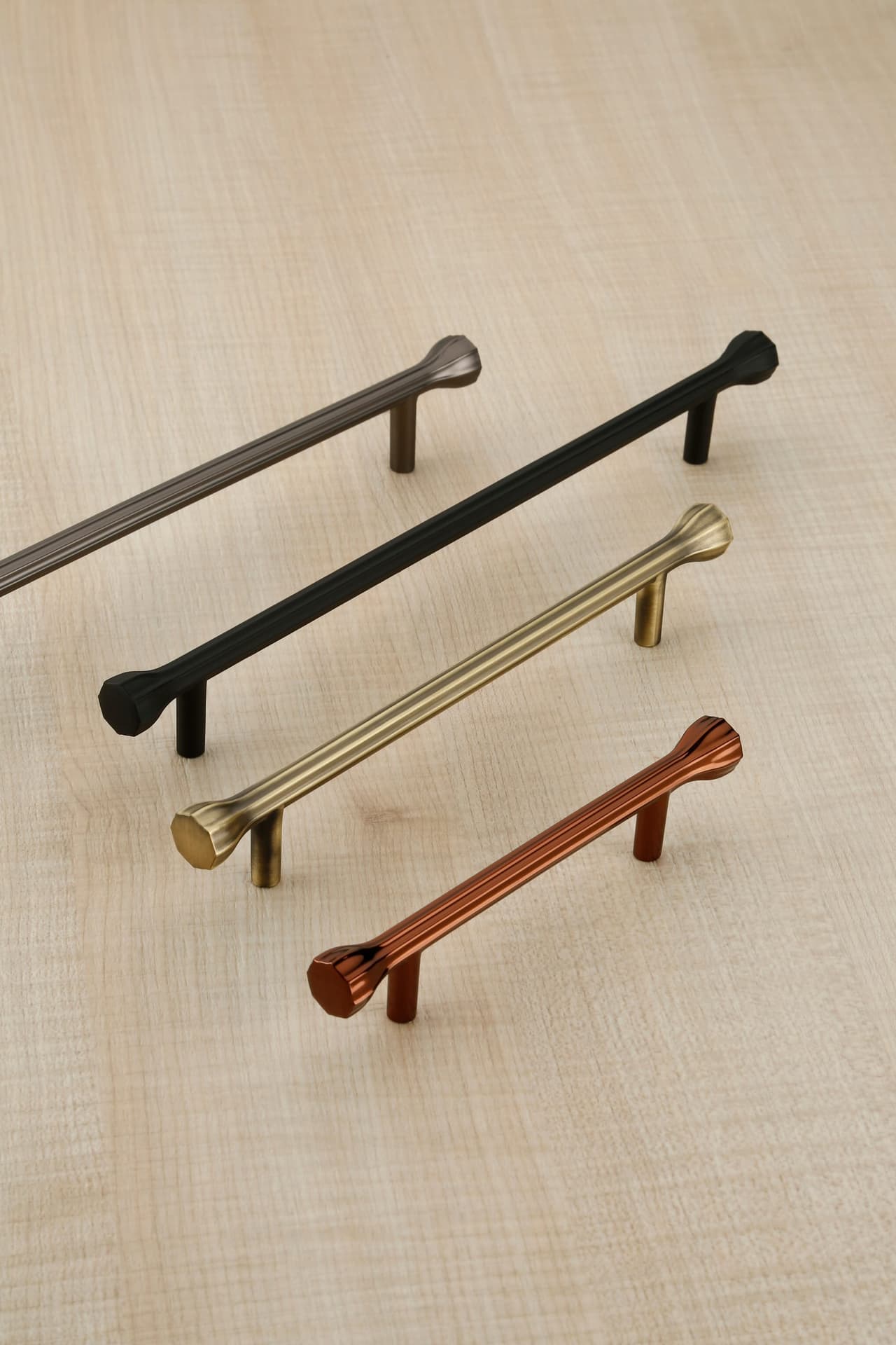 9106 Cabinet Handle — Zinc — Cabinet Handles