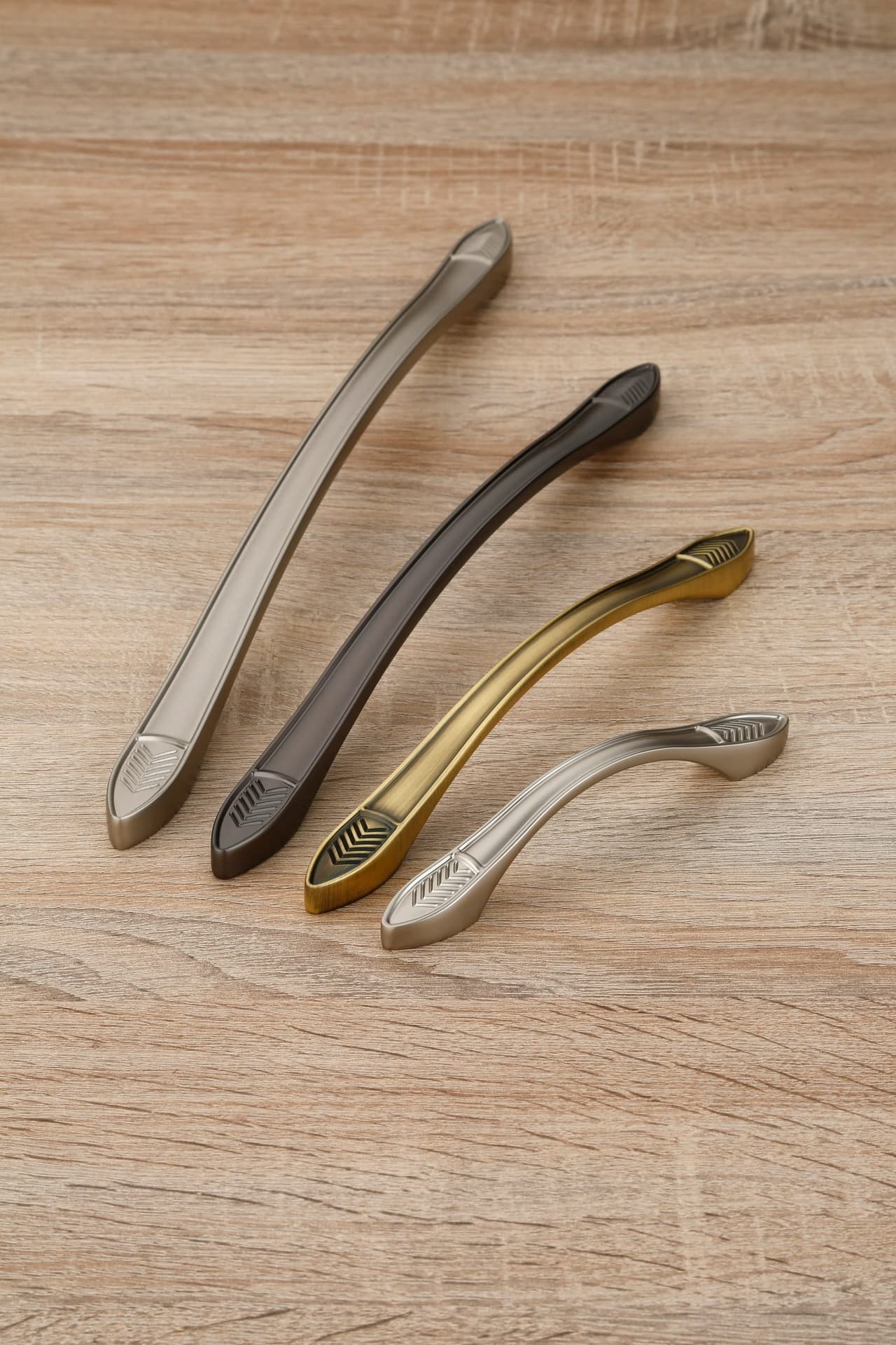 D102 — Zinc — Cabinet Handles